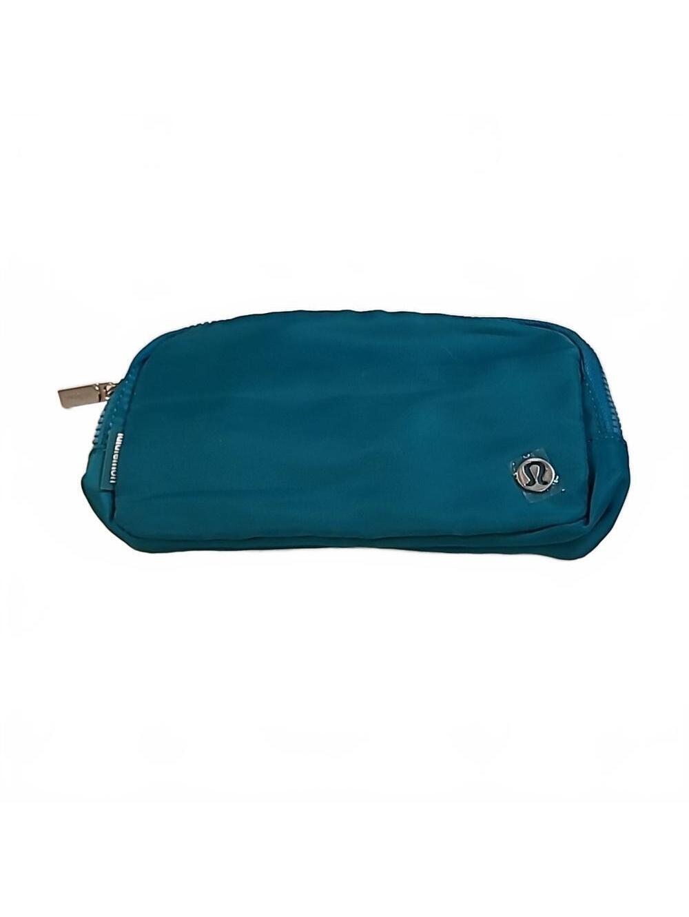 Lululemon Everywhere Belt Bag